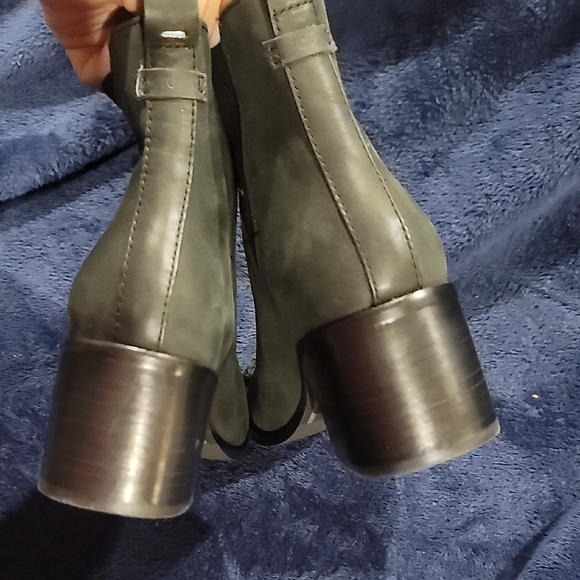 Toms Black And Charcoal Chelsea Ankle Boots - Picture 5 of 8